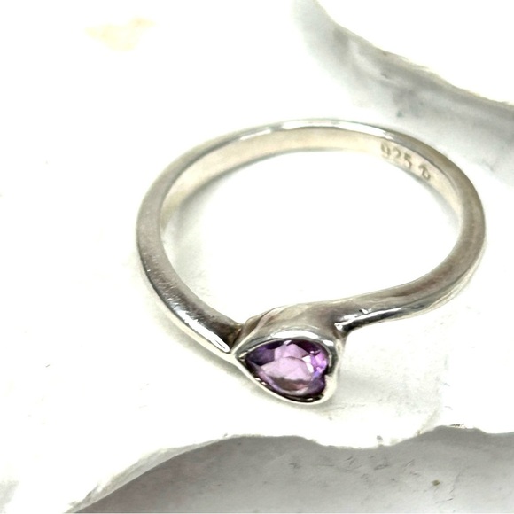 Genuine Heart Shaped Faceted Cut Amethyst 925 Sterling Ring - Picture 3 of 7